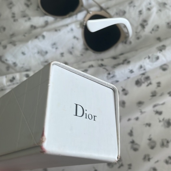 Dior Reflected Sunglasses (Authentic) - Picture 9 of 9